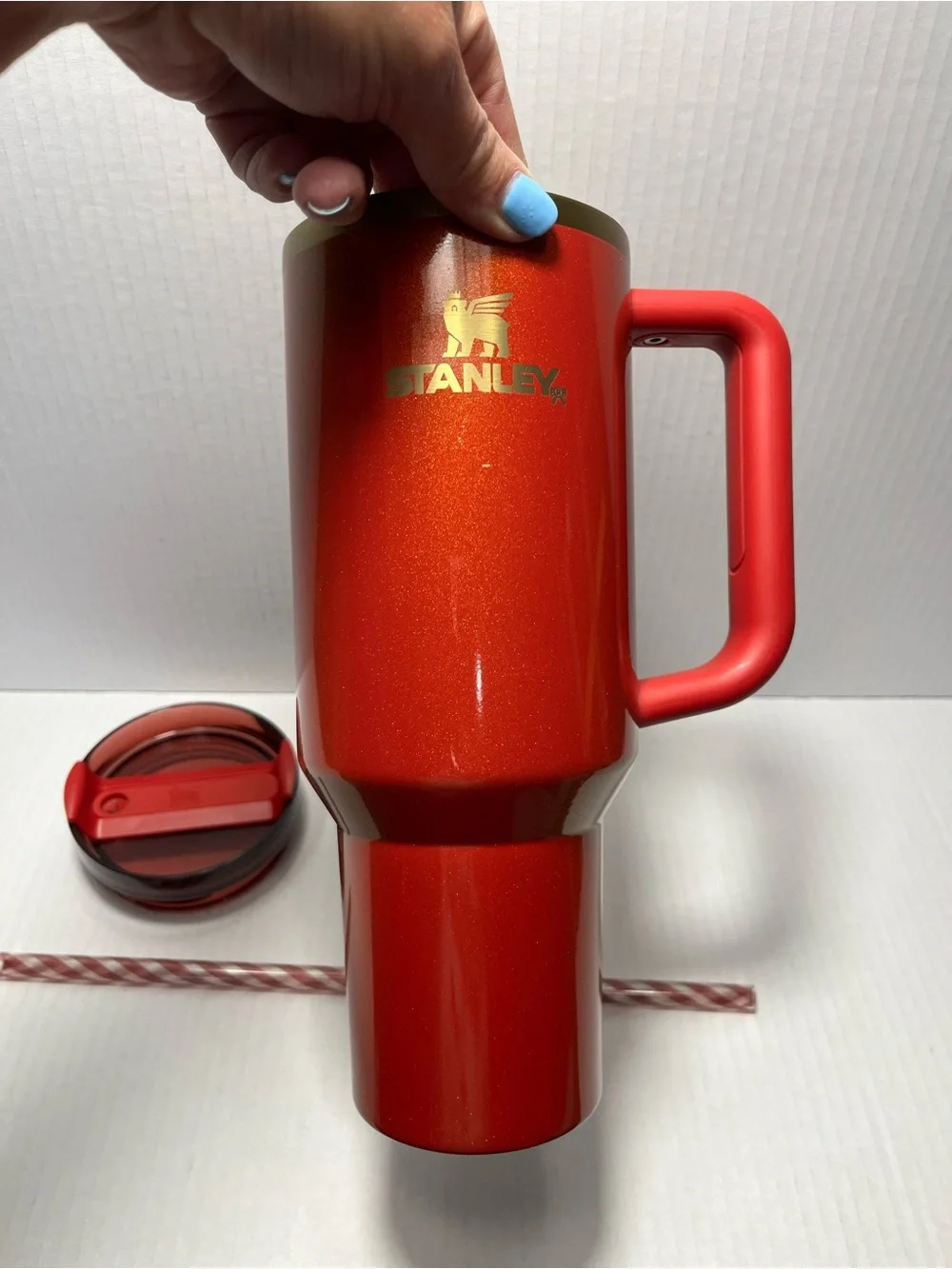 Stanley - Scarlet Tinsel Quencher H2.0 Flowstate Tumbler Limited Edition - 40oz - Picture 6 of 9